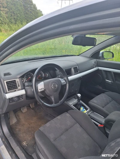 Opel Vectra 2005, kuva 7/9