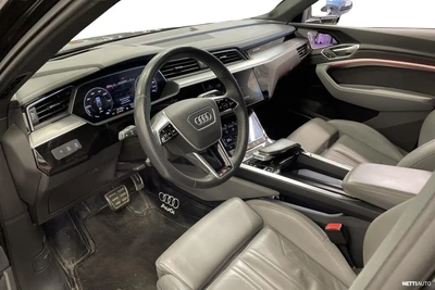 Audi Q8 e-tron 2023, photo 3/4