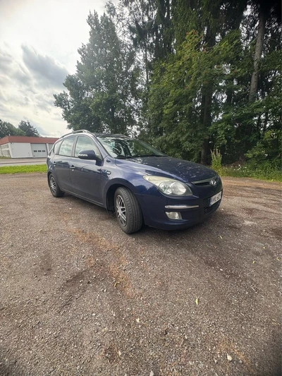Hyundai i30 2010, photo 4/12