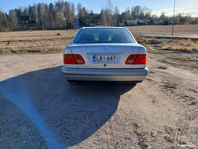 Mercedes-Benz E 290 TD Elegance 1998, kuva 4/14
