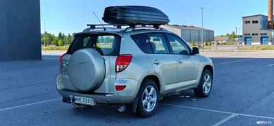 Toyota RAV4 2,2 D-4D 136 Clean Power 4WD 2007, kuva 5/10