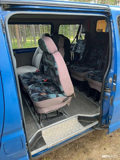 Toyota Hiace 2004, kuva 5/6