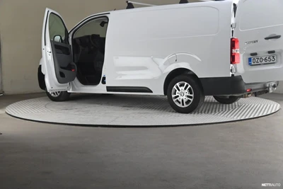 Peugeot Expert BlueHDi 145 XL 2023, photo 7/28