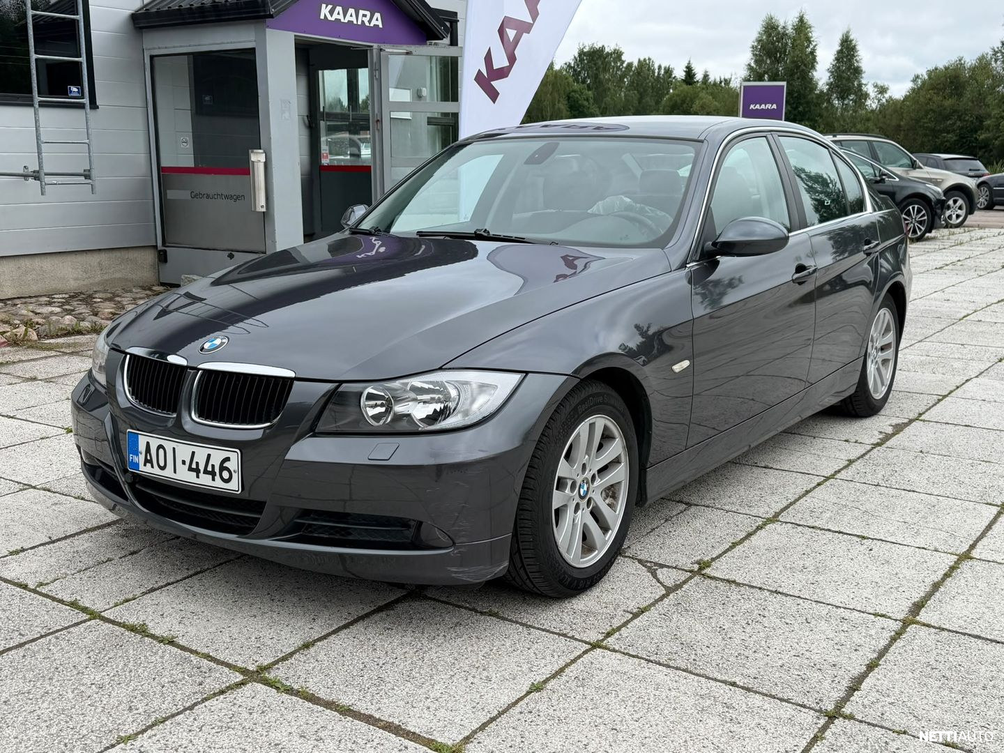 BMW 320