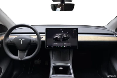 Tesla Model Y RWD 2023, photo 7/27