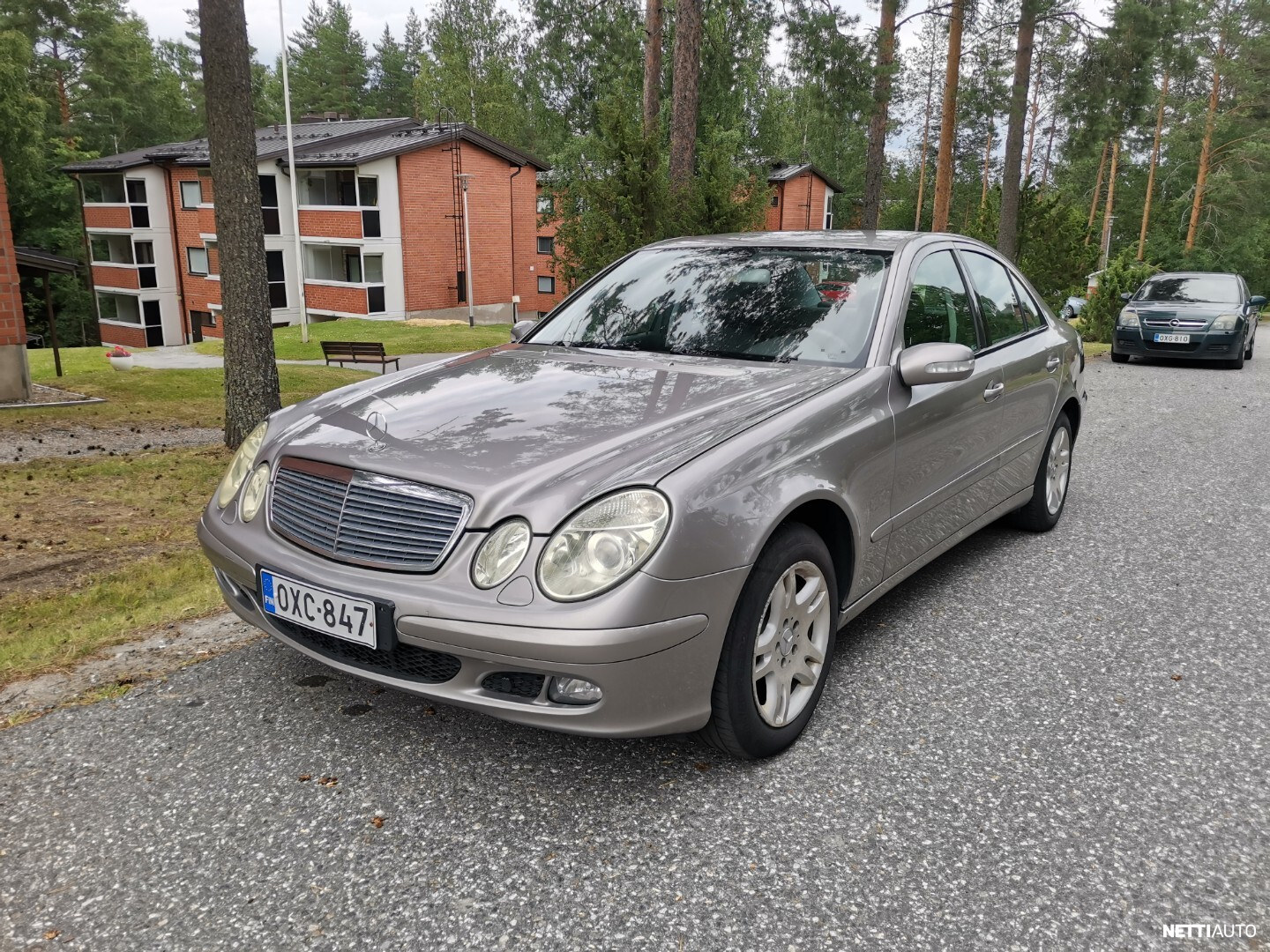 Mercedes-Benz E