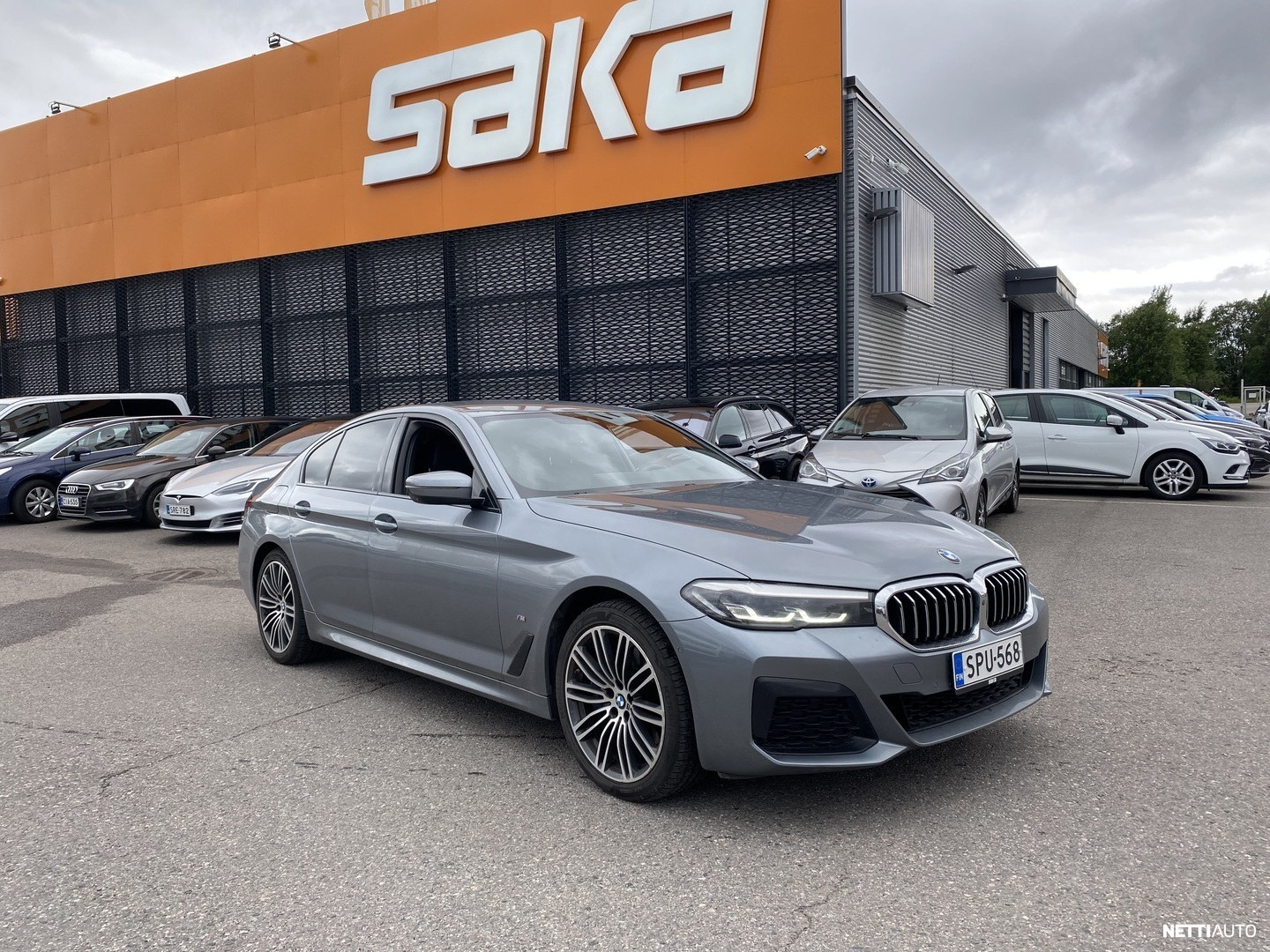 BMW 530