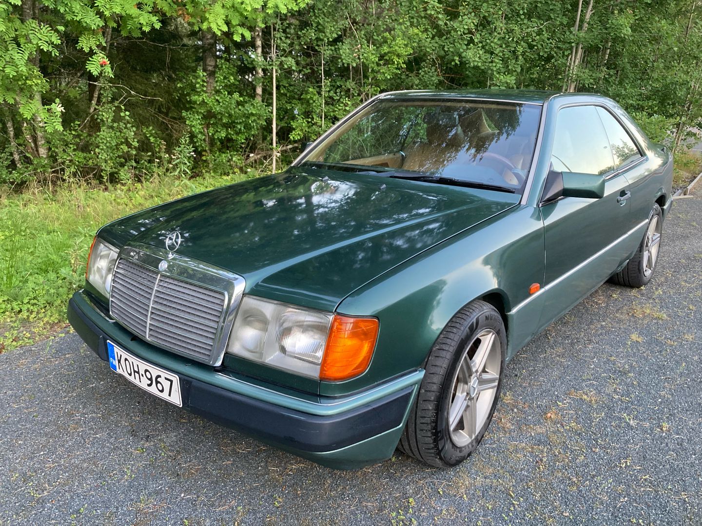 Mercedes-Benz 320