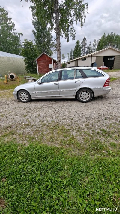 Mercedes-Benz C 2002, photo 1/12