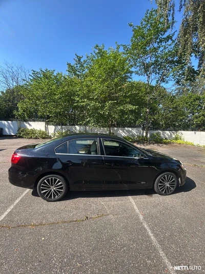 Volkswagen Jetta 2012, photo 3/16