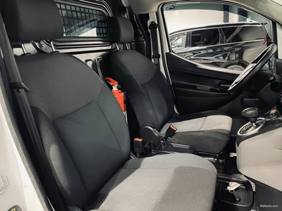 Nissan e-NV200 Van A/T Premium Glazed FD 2018, photo 6/9