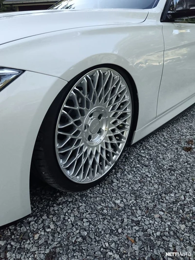 BMW 320 2014, photo 4/22