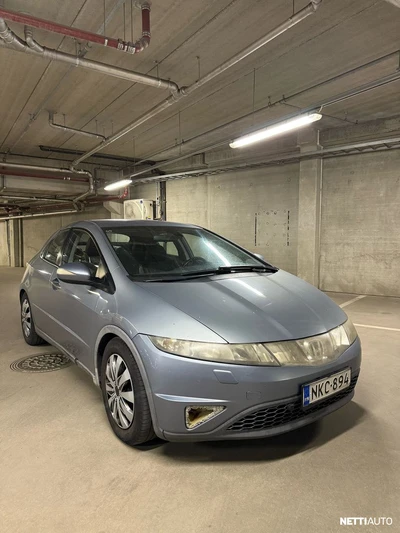 Honda Civic 4D 1,8i Comfort 2007, kuva 4/5