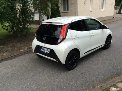 Toyota Aygo 1,0 VVT-i Launch Edition 5ov 2018, kuva 3/17