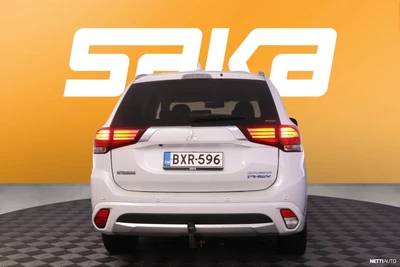 Mitsubishi Outlander PHEV 2016, kuva 7/37