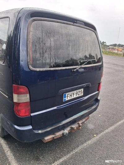 Toyota Hiace Bussi 2007, photo 5/13