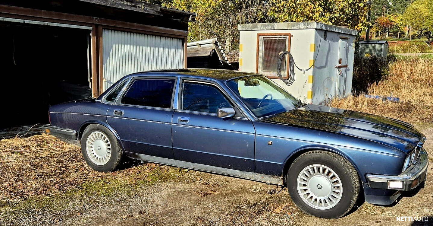 Jaguar XJ6