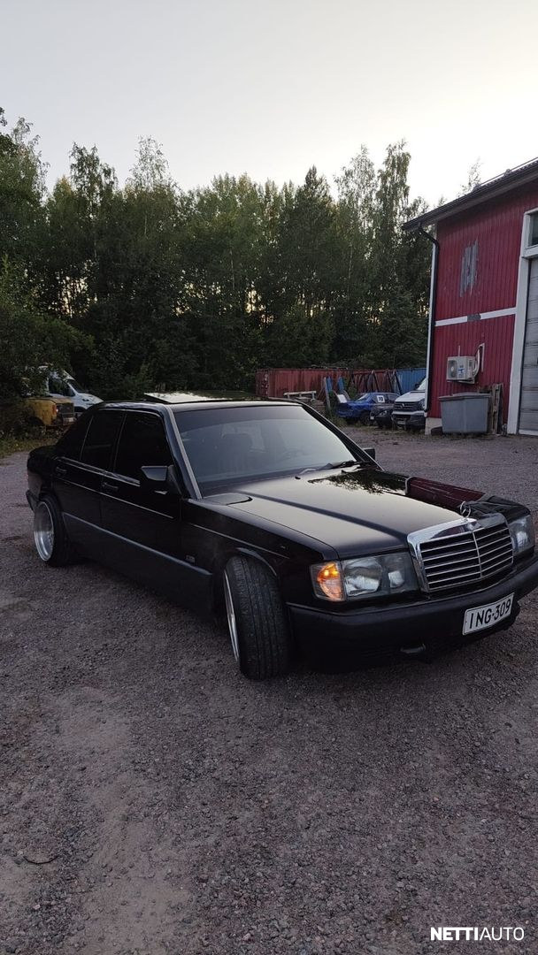 Mercedes-Benz 190