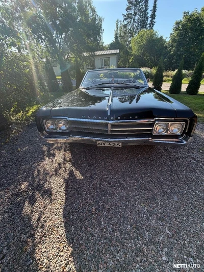 Oldsmobile Starfire 1965, photo 3/10