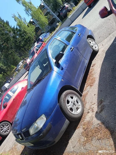 Seat Cordoba Signo 1,4 2002, photo 2/7