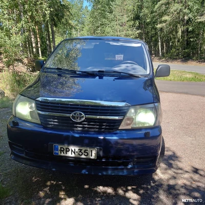 Toyota Hiace 2,5 D-4D 95 4ov pitkä 2010, photo 1/9