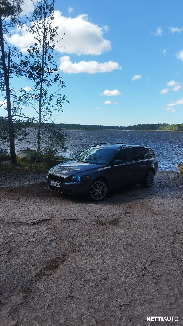 Volvo V50