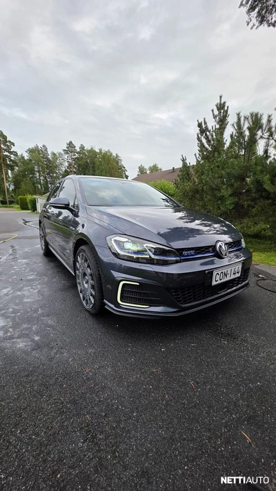 Volkswagen Golf 2018, photo 1/13