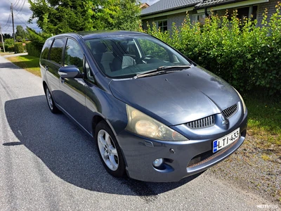 Mitsubishi Grandis 2006, photo 4/17