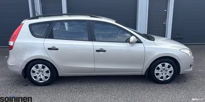 Hyundai i30 1.6 Wagon 2009, photo 6/16