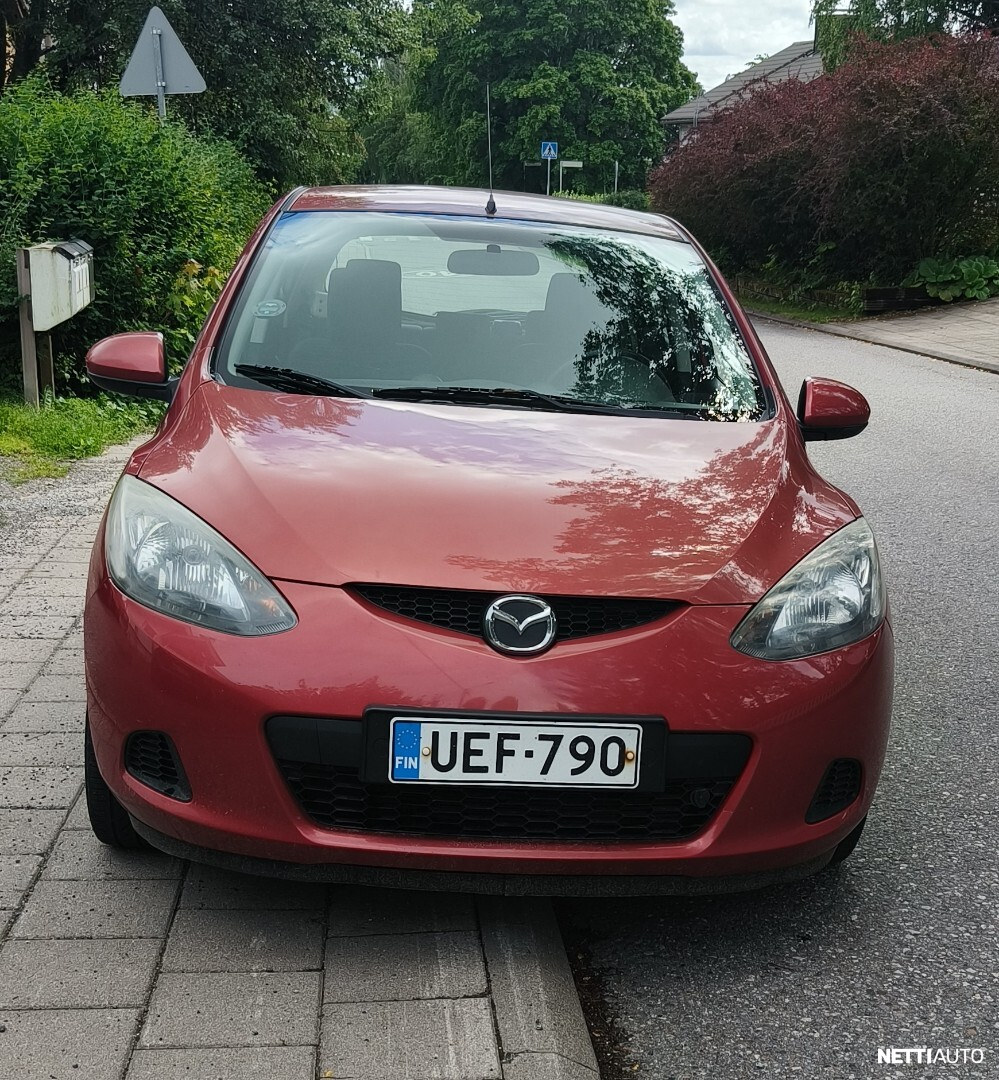 Mazda 2