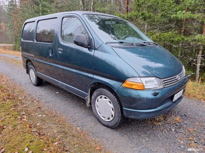 Toyota Hiace 2000, photo 2/15