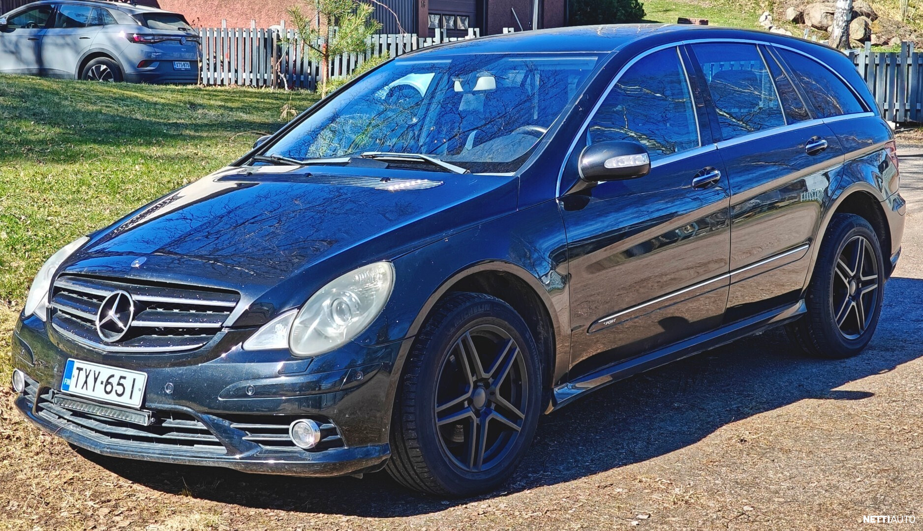 Mercedes-Benz R