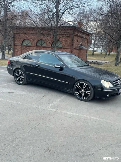 Mercedes-Benz CLK 320 2002, photo 5/11