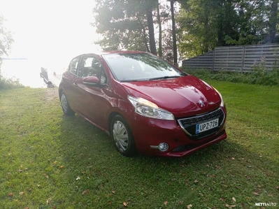 Peugeot 208 Active VTi 95 3-ov 2012, photo 2/6