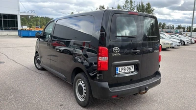 Toyota Proace L1 2,0 D 120 2020, kuva 2/3