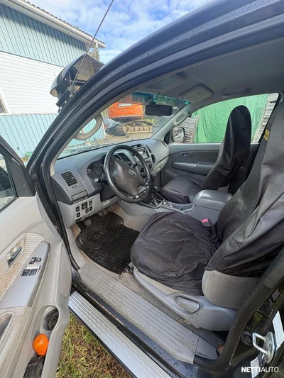 Toyota Hilux 2009, photo 6/9