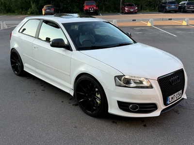 Audi S3 2010, kuva 1/8