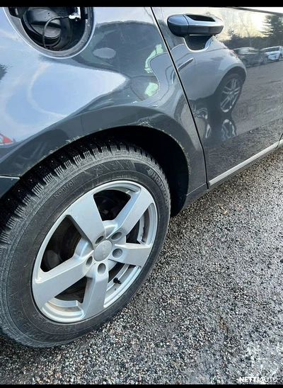 Volkswagen Passat 2011, kuva 4/18
