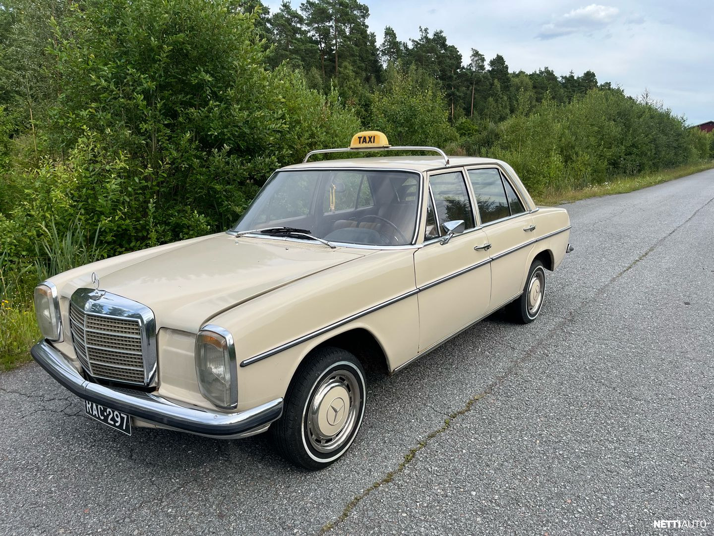 Mercedes-Benz 115
