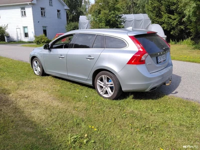 Volvo V60 2014, photo 5/7