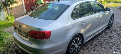 Volkswagen Jetta 2011, kuva 4/16