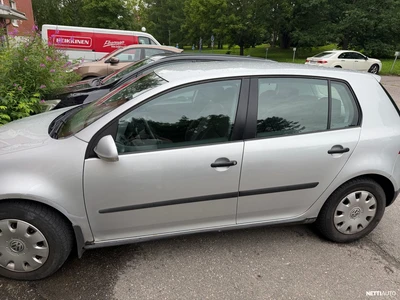 Volkswagen Golf 1,6 75 kW Sportline 4d 2005, photo 4/13