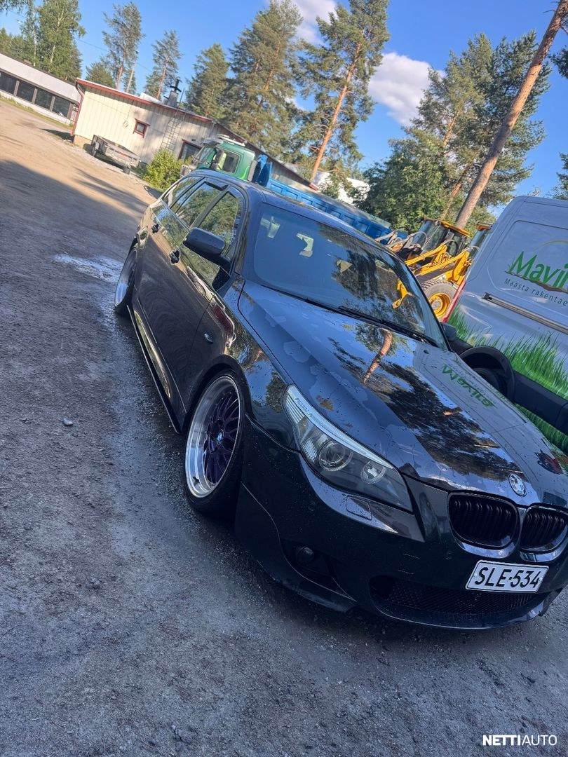 BMW 525
