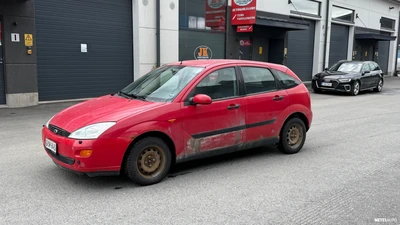 Ford Focus 1999, photo 6/9