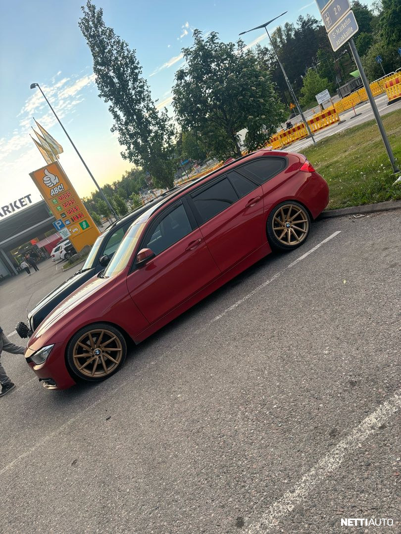 BMW 320
