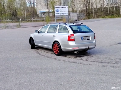 Skoda Octavia 2013, kuva 3/7
