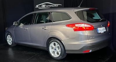 Ford Focus 2012, kuva 4/7
