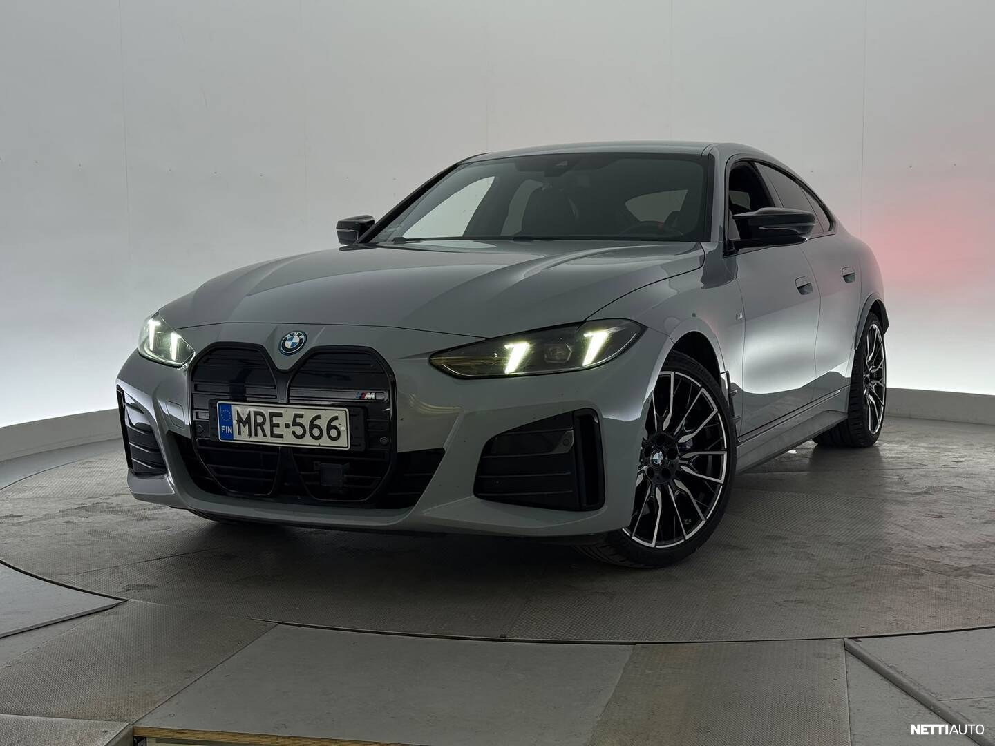BMW i4 M50