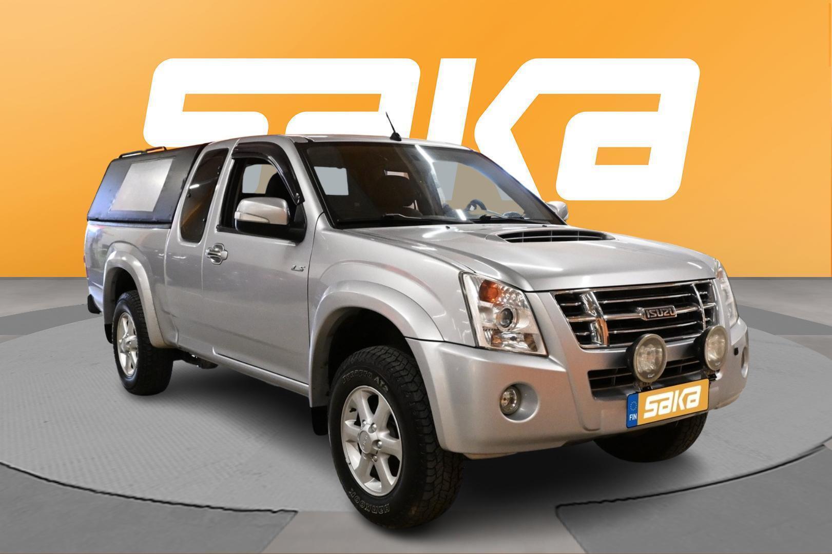 Isuzu D-Max Double Cab 2,5TDi LS 4x4 ABS AC M5