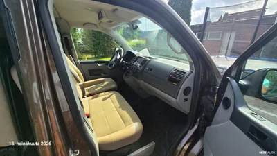 Volkswagen Transporter 2010, photo 7/17